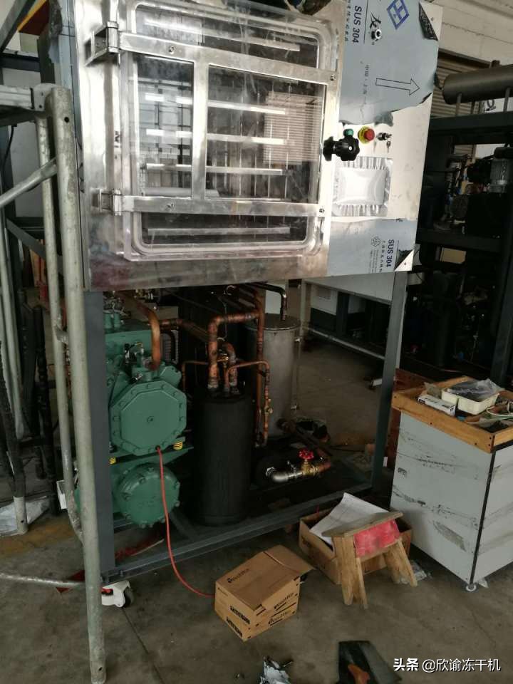 冻干机箱体内部结构,冻干机板层运作原理