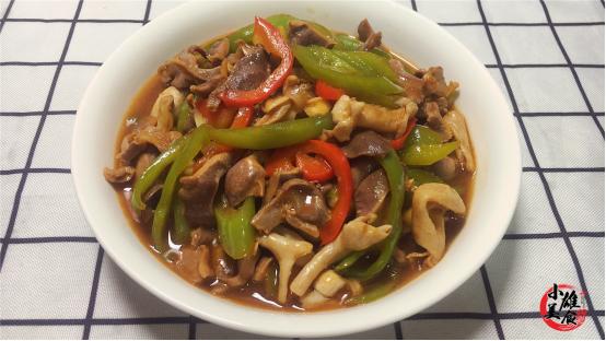 炒鸡胗先放泡菜还是鸡胗,炒鸡胗放郫县豆瓣酱吗