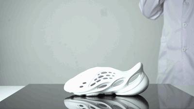 一双被所有人骂丑的鞋,洞洞鞋crocs哪一款最好看