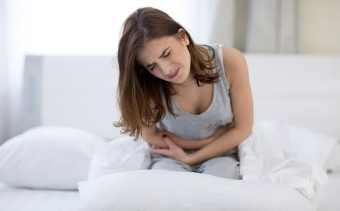 胃溃疡严重还是胃溃烂严重,胃溃疡烂了很严重要切胃吗