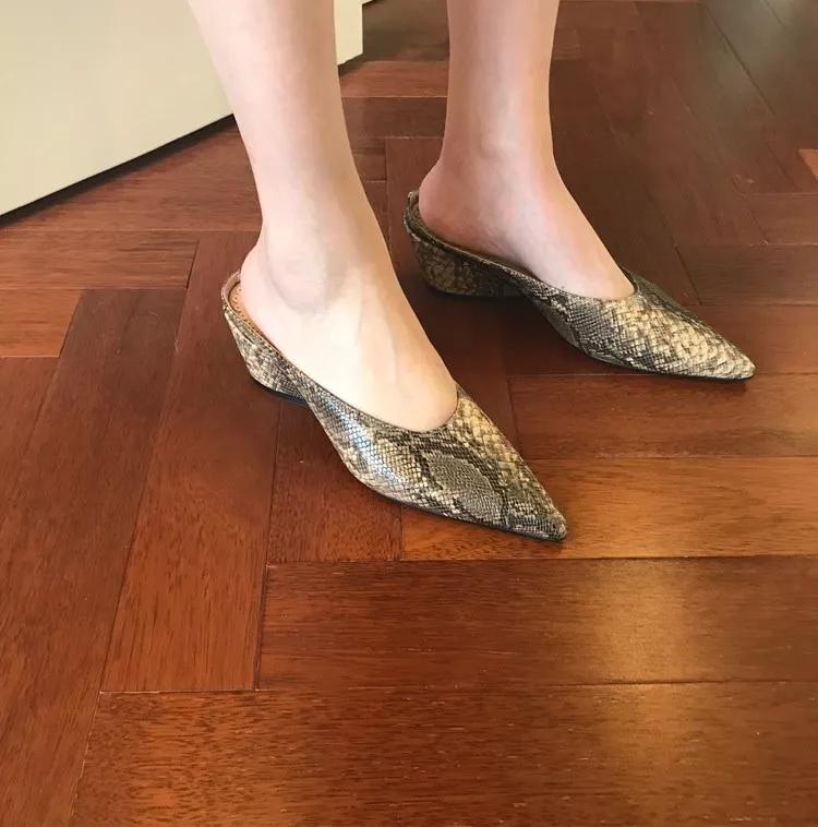 经典青色西装套裙秋冬穿搭,秋冬黑色西装连衣裙穿搭技巧