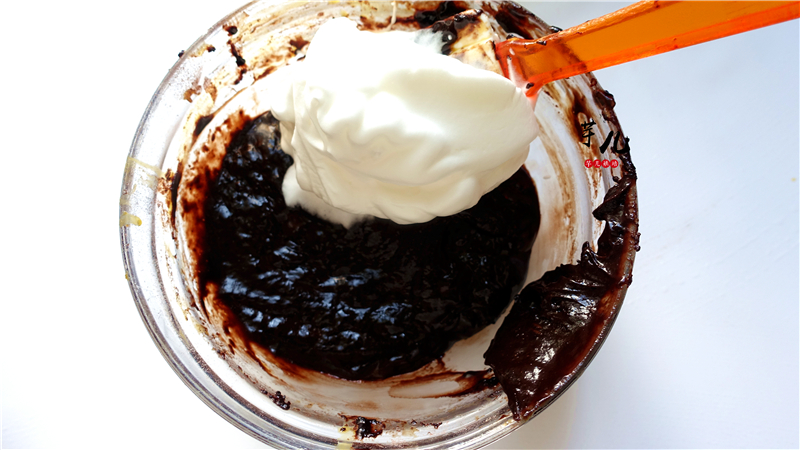 手把手教你在家做出超级漂亮的黑森林蛋糕!超详细讲解,一看就会