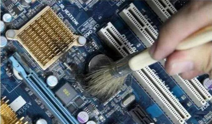 电脑蓝屏不能开机重装系统教程,电脑蓝屏重装系统文件还能保留吗