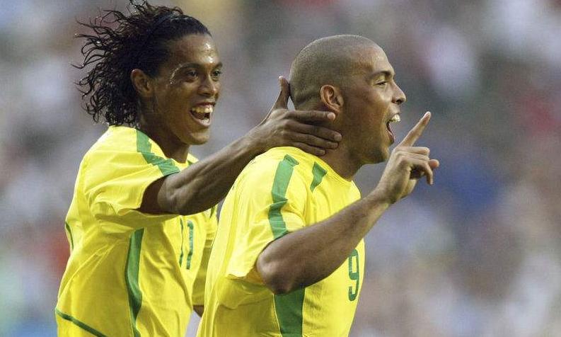 小罗评价梅西的天赋,小罗的能力有多强