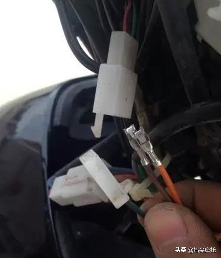 新电动车龙头转动不灵活怎么回事,电动车龙头紧难转动是什么原因