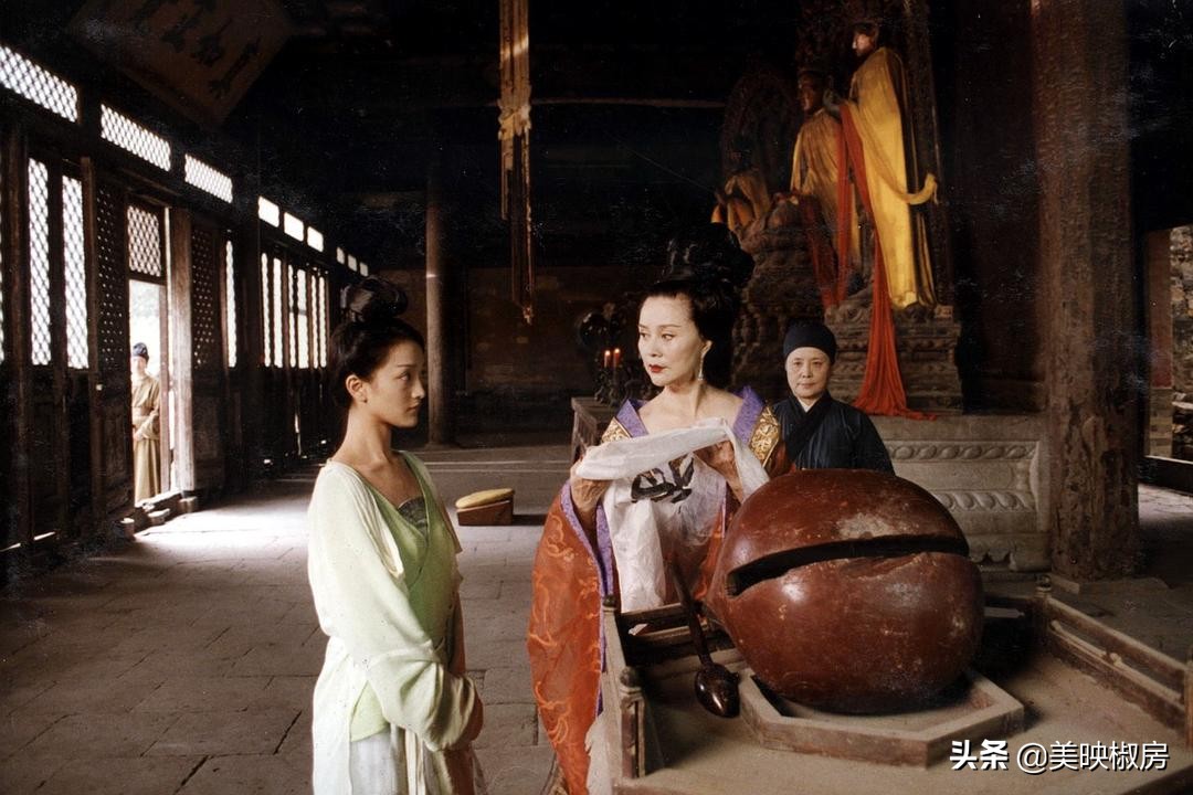 武则天为什么要把皇帝传给李显,武则天让位李显为什么又废了李显