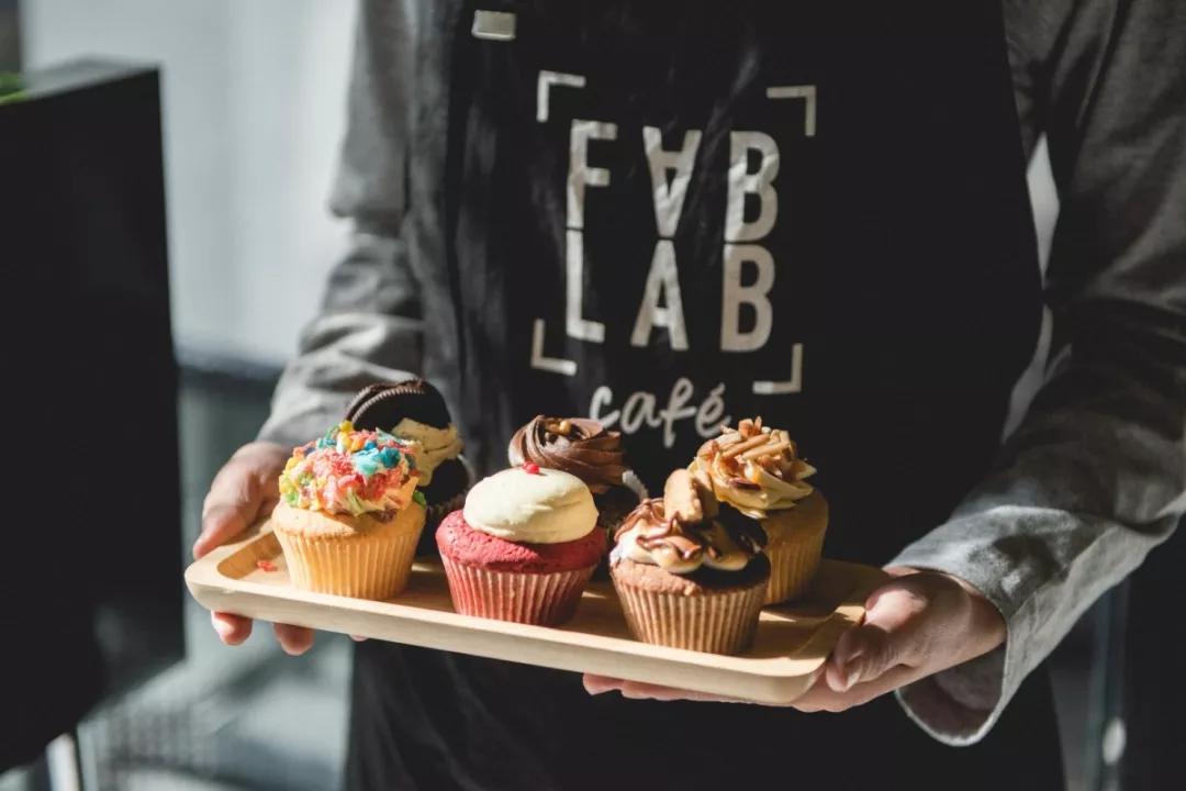 泰国便宜小众潮牌衣服,最近很火的泰国潮牌衣服