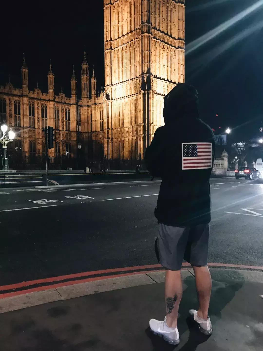 鞋贩子是怎么赚钱的,如何当大学鞋贩子