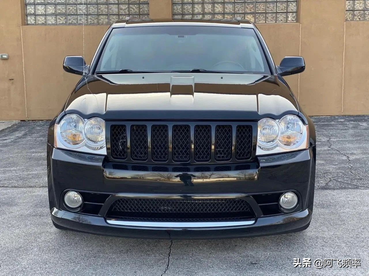 野蛮吉普车,全新进口jeep大切诺基srt8