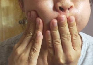 面部肌肉松弛怎么锻炼变紧,面部皮肤松弛锻炼法