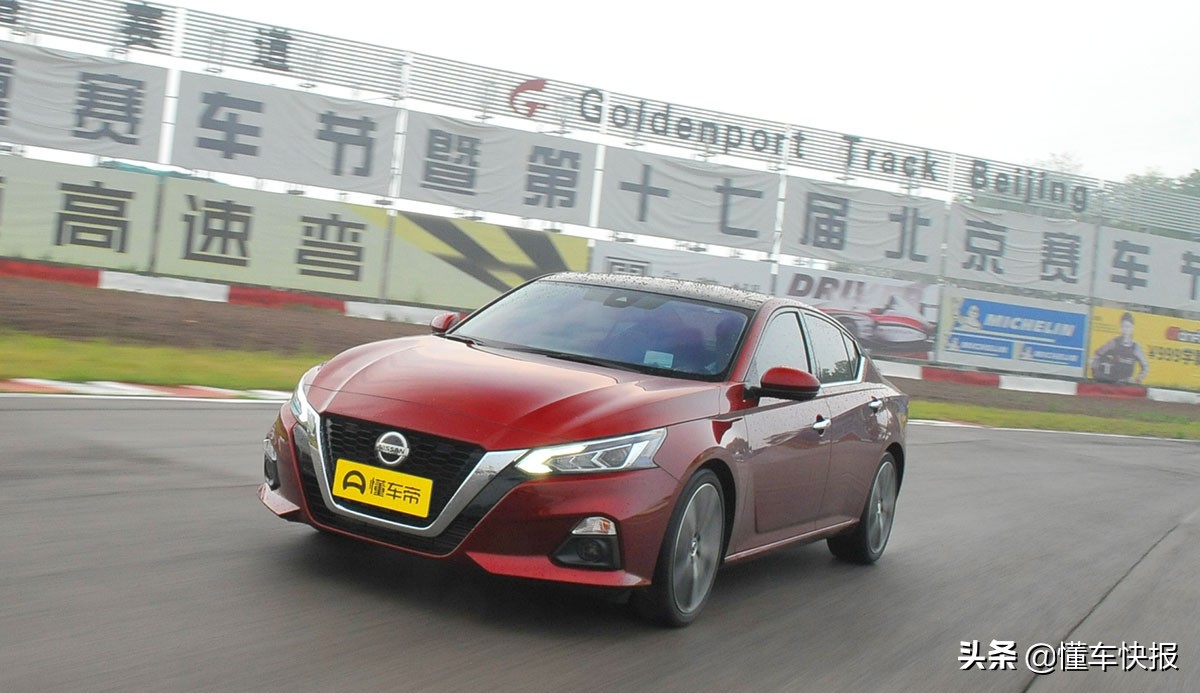 实测天籁2.50-100加速,21款天籁2.0自吸0-100加速多少秒