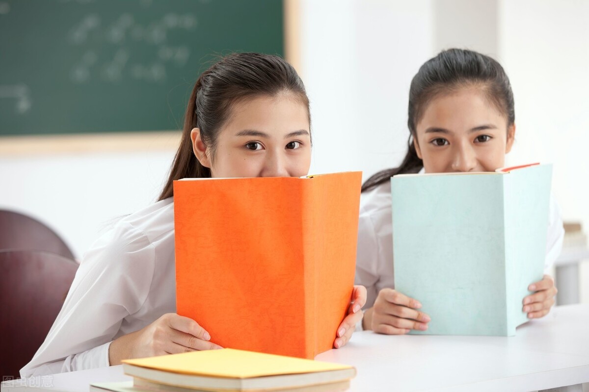 考了全班第二名高兴坏了,考了班级第一却挨了一顿打