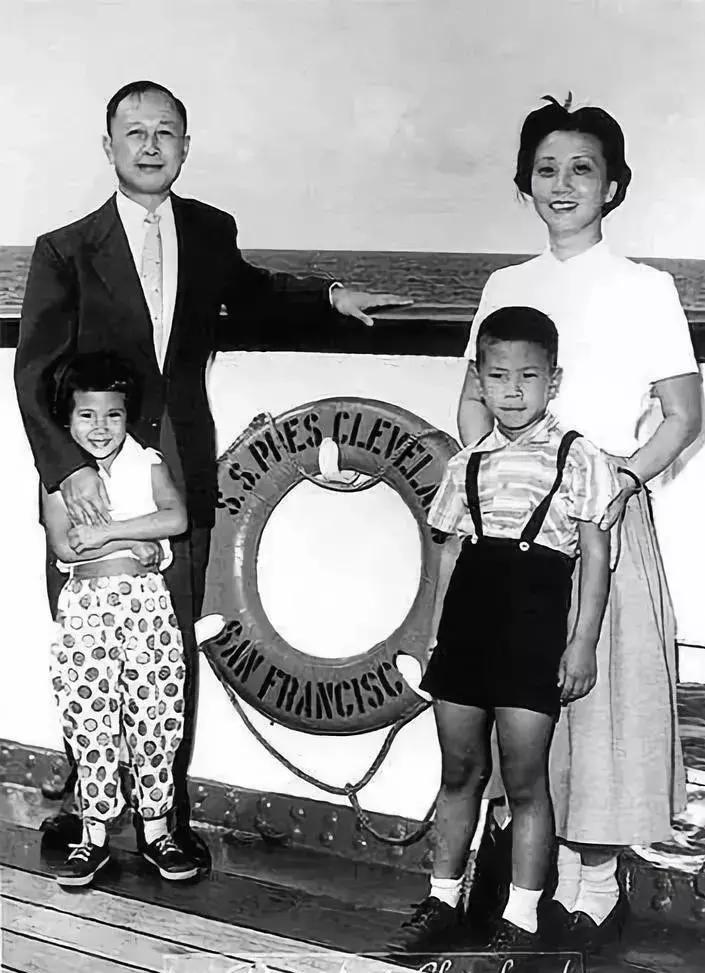 她是金庸表姐，徐志摩表妹，和一代男神的爱情堪称范本