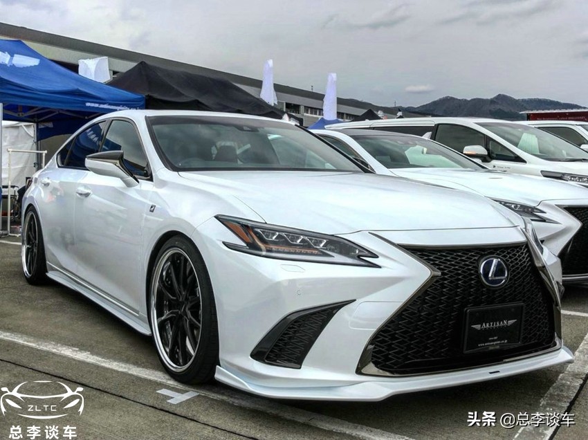 雷克萨斯汽车女销售视频,雷克萨斯女销售原视频