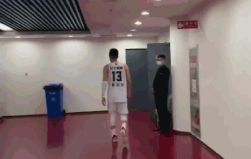 辽宁42分不敌浙江,42分大胜辽宁后再赢33分