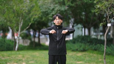 中科院联合素湃造了件“透气雨衣”！防水、防污，脏东西一冲就净