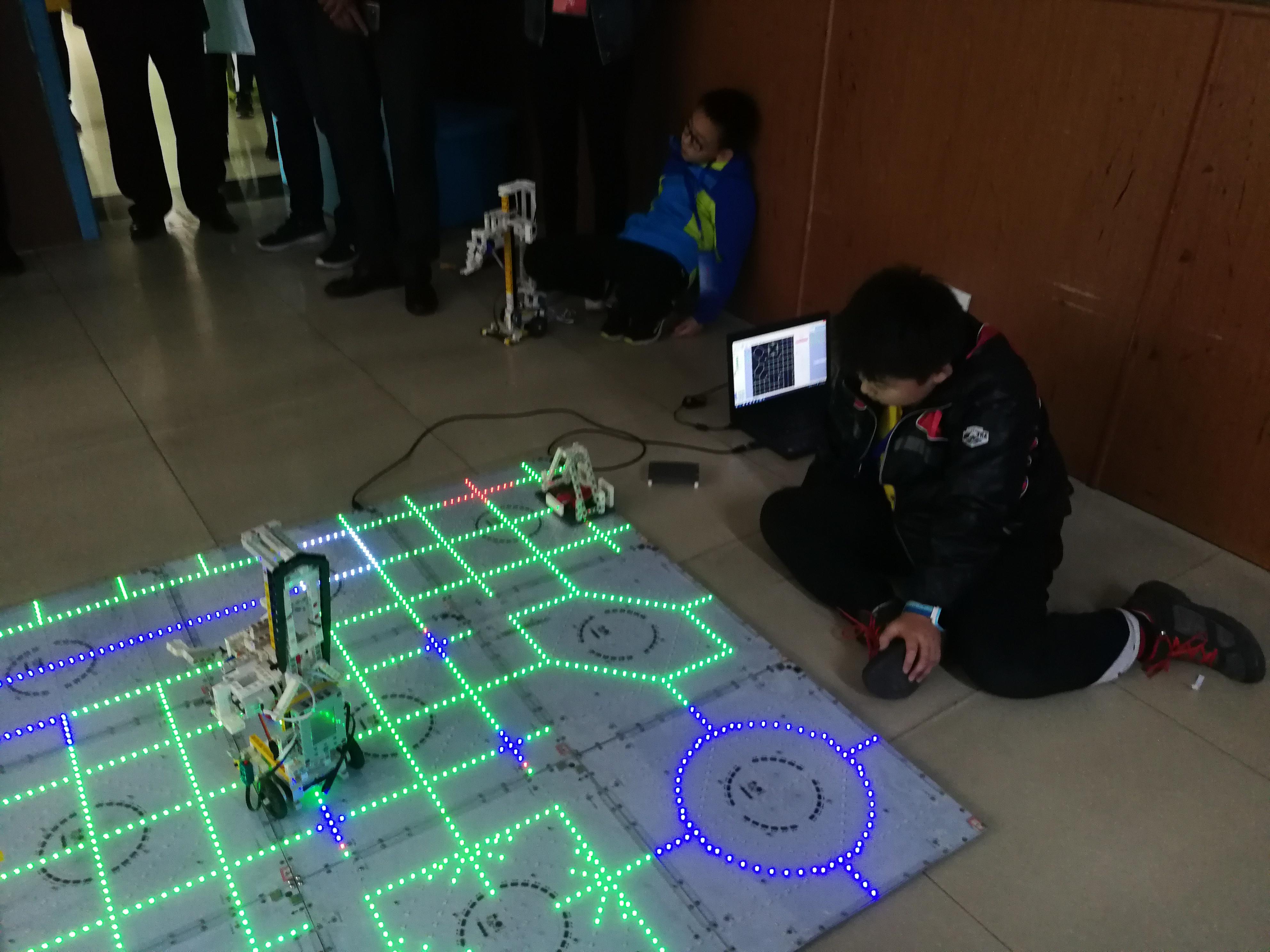 筑梦科技走进巩华学校