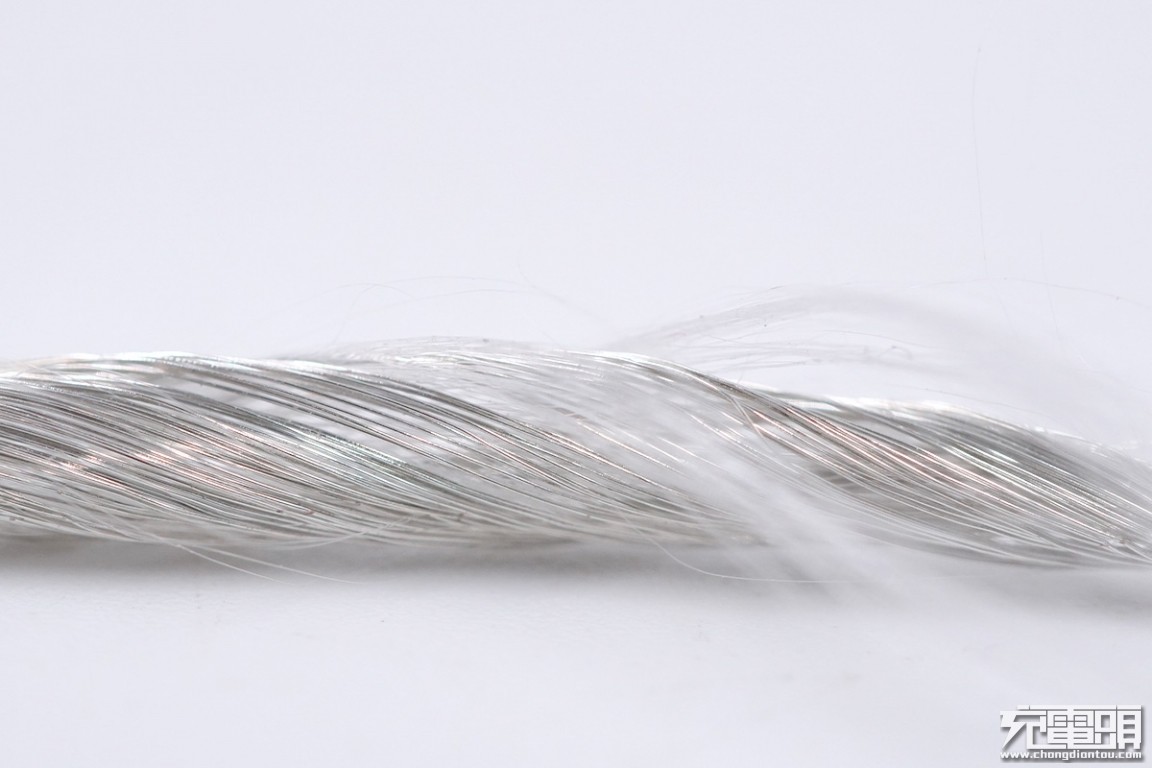 华为usb充电线拆解,华为40w快充数据线拆解构造