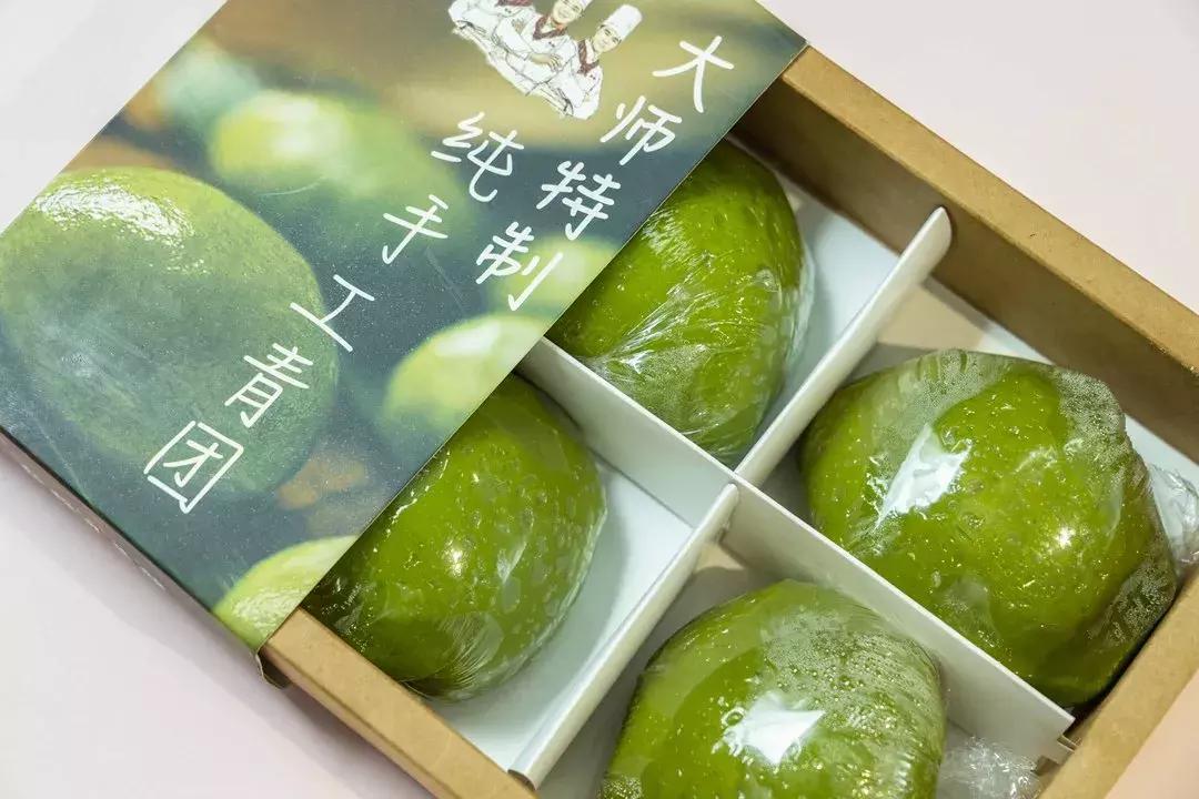 小龙虾酸菜鱼,麻辣小龙虾和酸菜鱼