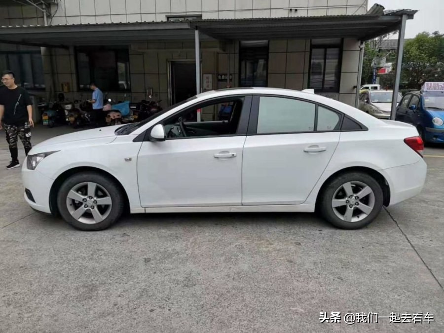 雪佛兰科鲁兹2009款1.6自动sl,雪佛兰科鲁兹2009款自动挡多少钱