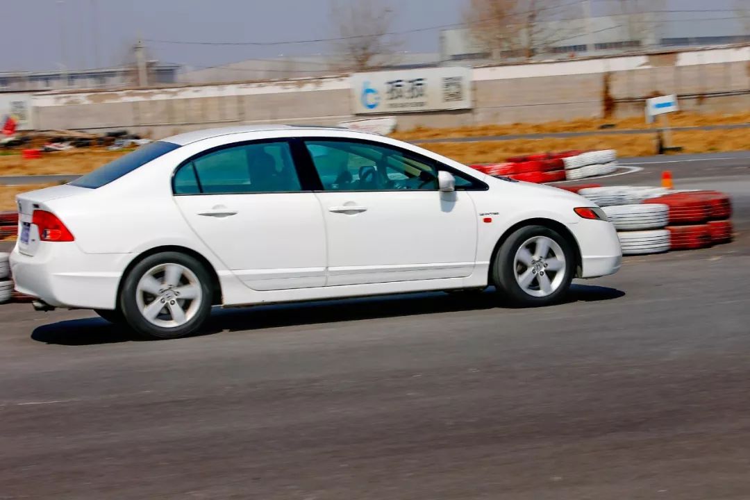 耐克森sh9i带不带轮毂保护,哪款车配的耐克森sh9i轮胎