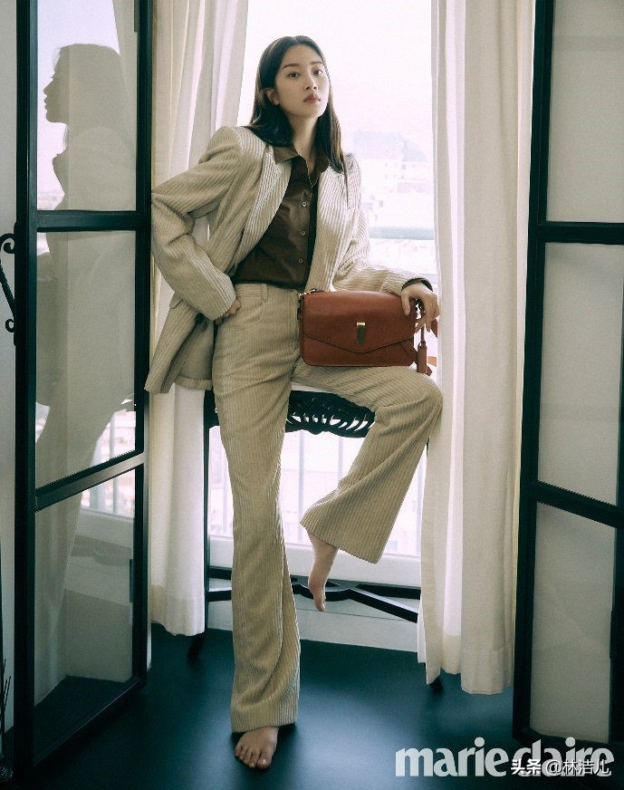 一年四季都是阔腿裤,四季都可穿的显瘦白色阔腿裤