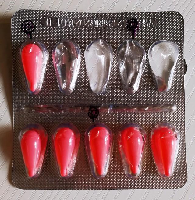 小孩过年吃的糖果,宝宝过年的时候糖吃太多了