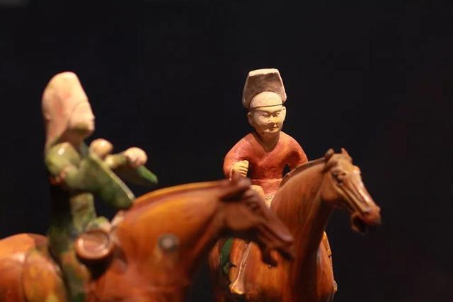 唐三彩有什么文化意义,唐三彩的特点艺术价值