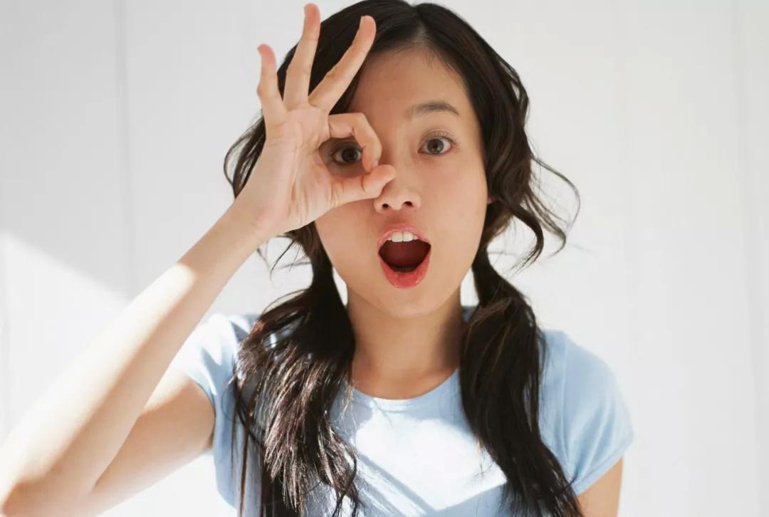 选什么样的隐形眼镜好,ok镜和rgp有框眼镜哪个好