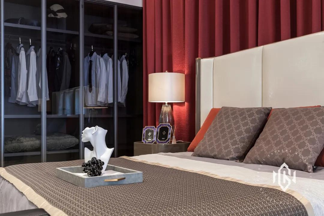 鍘﹂棬閬囪缇庡绌洪棿,鍘﹂棬楂樼缇庡绌洪棿