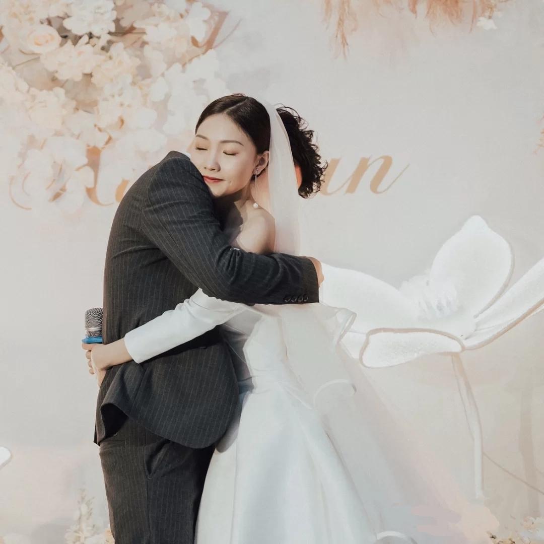 不被看好的婚礼新娘答谢词,感人婚礼新娘致谢宾客的话