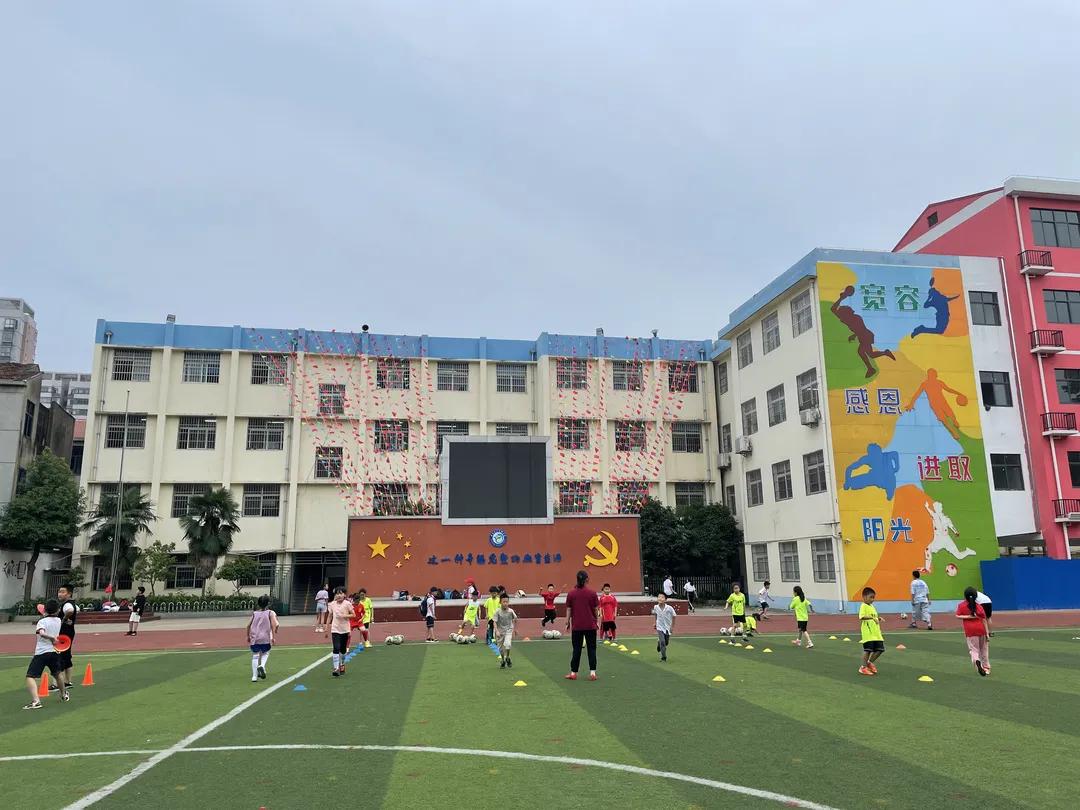 女足喜报,中国女足孝感集训