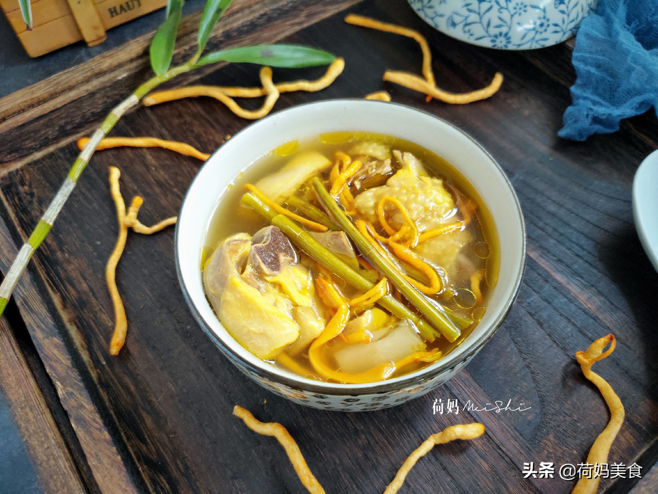 新鲜石斛冬虫夏草炖鸡汤,石斛西洋参虫草花炖鸡的功效