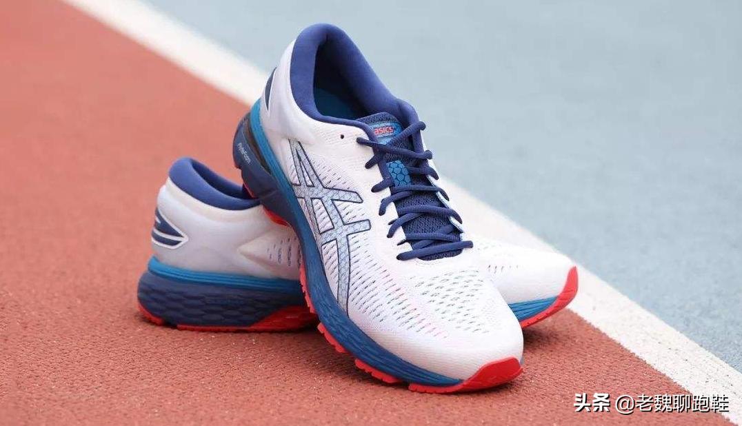 四大跑鞋对比阿迪耐克,耐克和阿迪顶级跑鞋真实测评