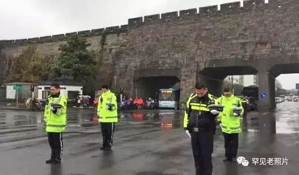 100年南京大桥绘画,南京红色100年