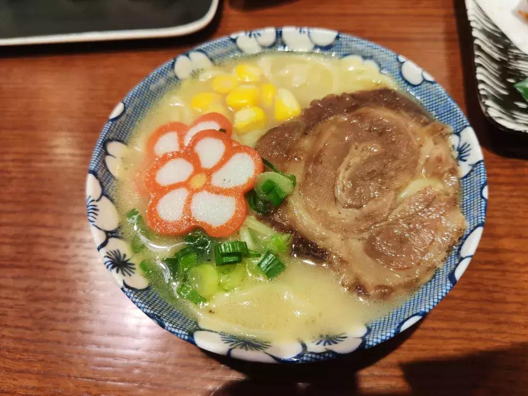 长春日料哪家最好吃,长春自助三文鱼不限量