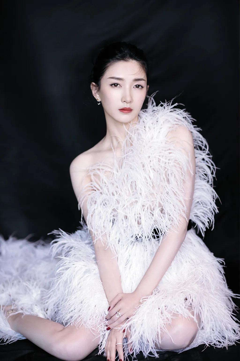 江疏影的回应被赞情商高,江疏影表示不赞同