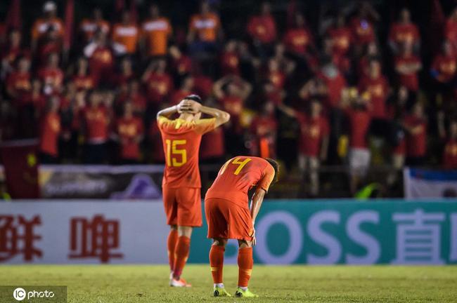 国足加油中国队必胜,梦想不放弃国足加油