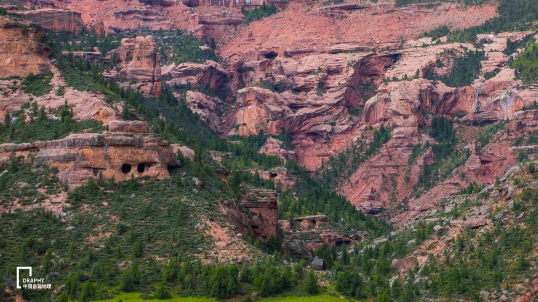 青海发现大规模罕见地貌奇观,青海现七彩流沙奇观