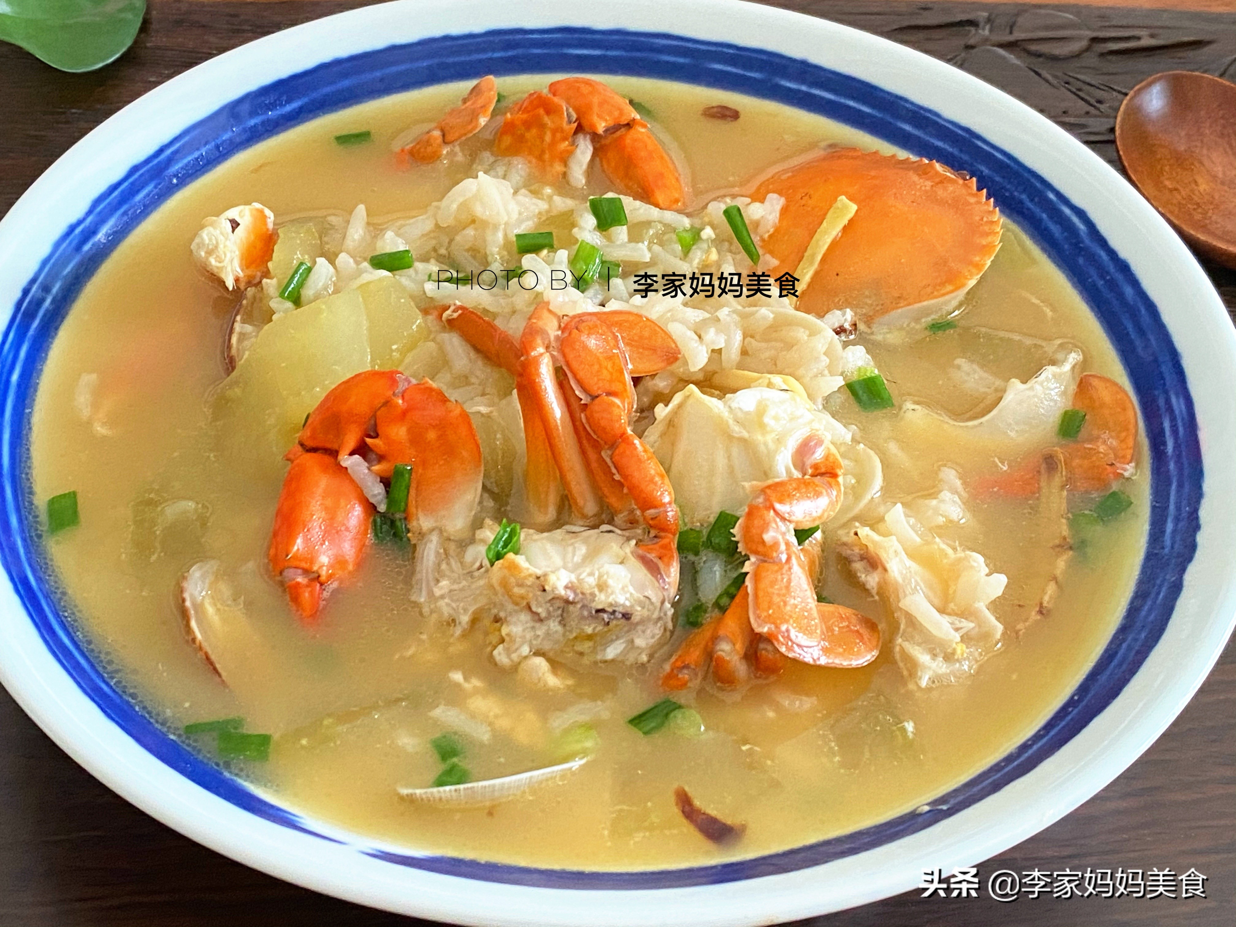 煮螃蟹趁热吃,煮螃蟹煮15分钟后马上捞出