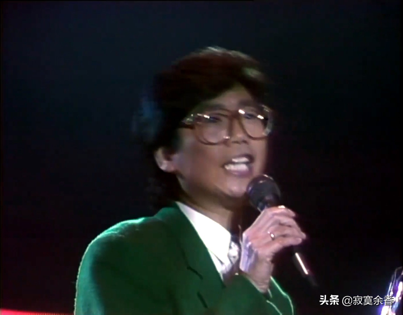 锁定85年群星劲歌荟萃,年轻时代的他们太惊艳太出彩了