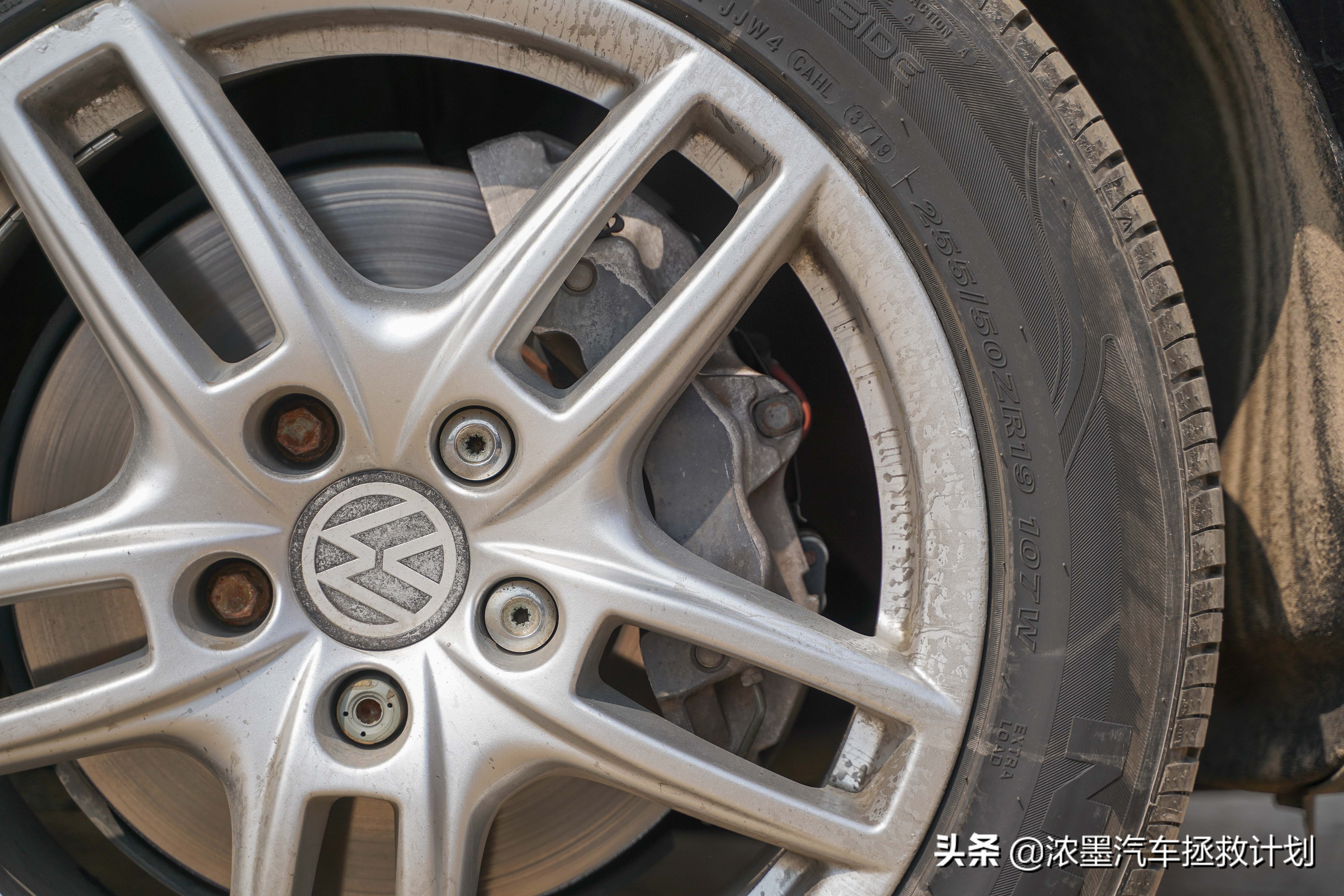 09款途锐全车修复翻新,完美修复一台即将报废的途锐