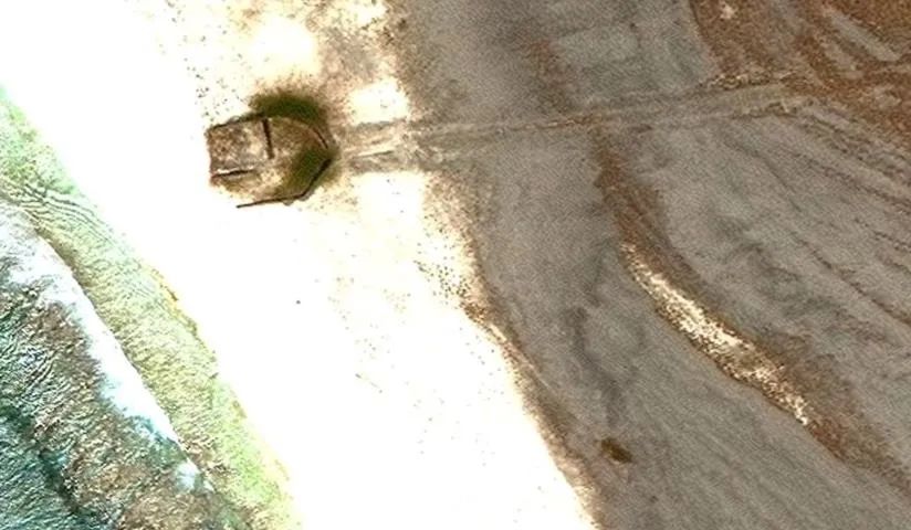 发现ufo不明飞行物,谷歌地图可以看到ufo坠毁痕迹