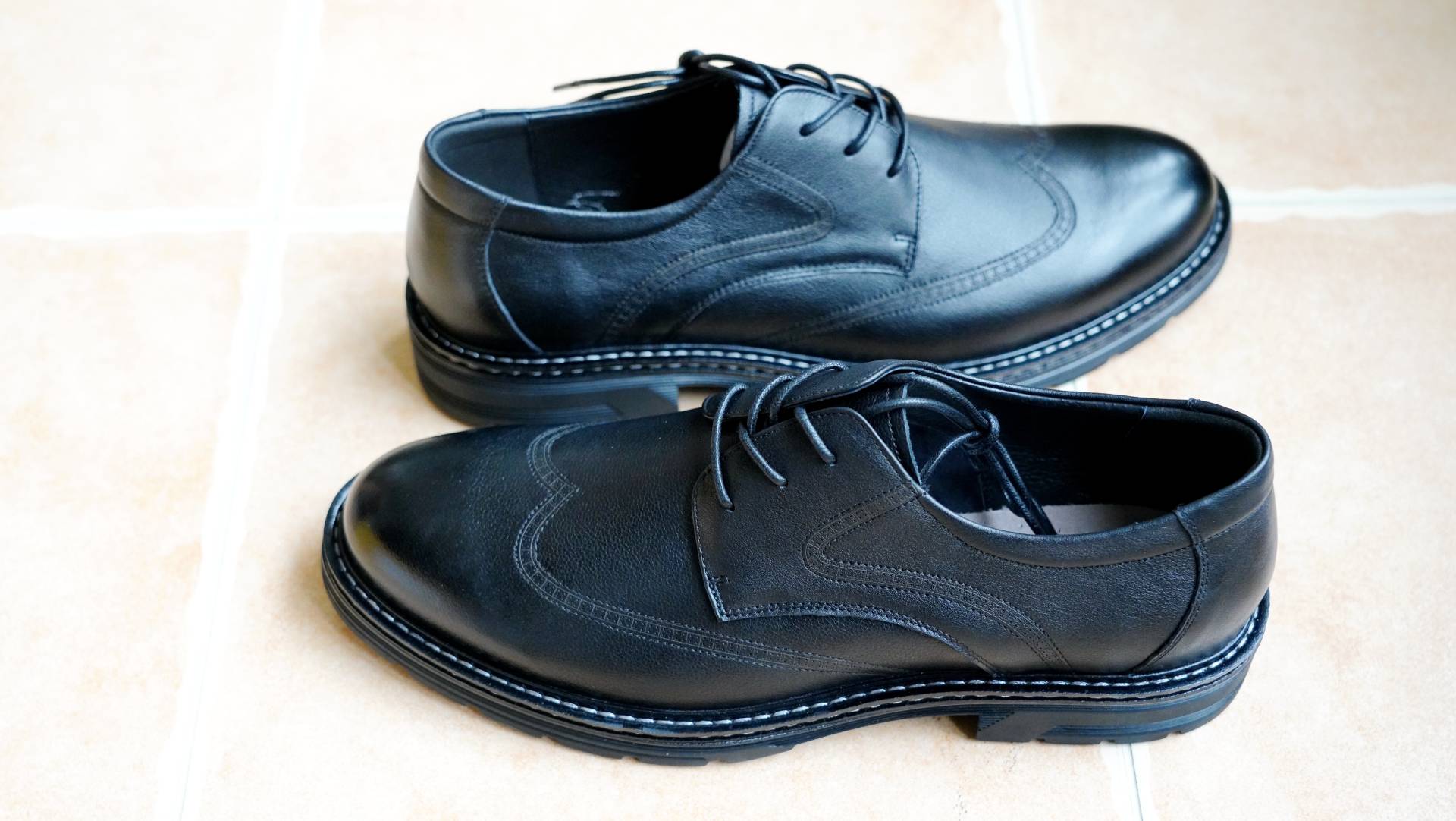 什么工艺的皮鞋好穿又舒服,sinmec缓震手工定制皮鞋