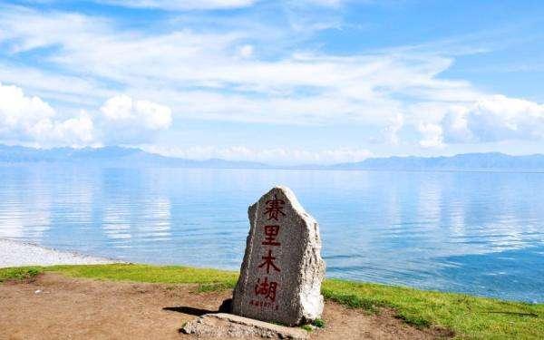 新疆8晚7天游路线推荐,环游北疆旅行团