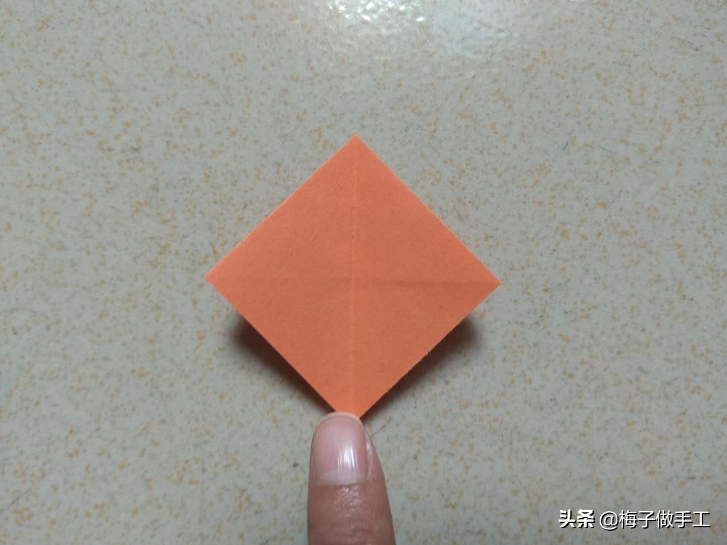 儿童折纸折一个小帽子,折纸手工折帽子