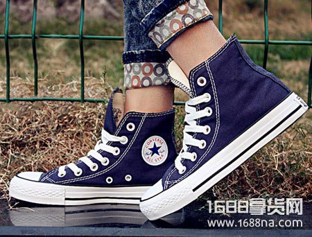 匡威高帮搭配女小腿粗,腿粗穿匡威高帮鞋好看吗男