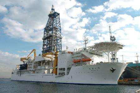 澶╀笂鎺夐楗煎湴涓嬫寲澶у潙,澶╀笂鎺夐楗煎湴閲屾寲榛勯噾