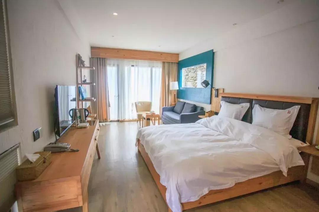 有一个地方，只有我们知道，此生不来会有遗憾仙境般的浮云牧场