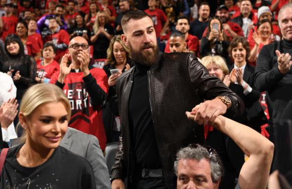 中超15分钟2次巨大争议判罚,中超24轮联赛判罚争议